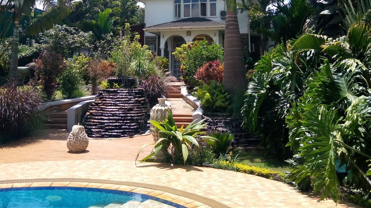 Inside A Spectacular Mansion #forrent in Runda, Nairobi. Has A Swimming pool & Beautiful Garden 💯