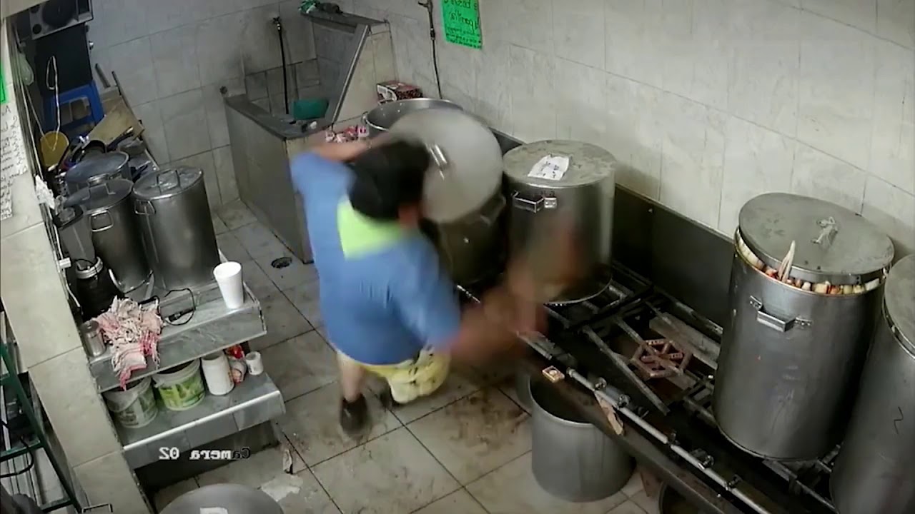 驚爆！統神端火鍋！另外一個監視器畫面流出！阿～～～一呆一呆