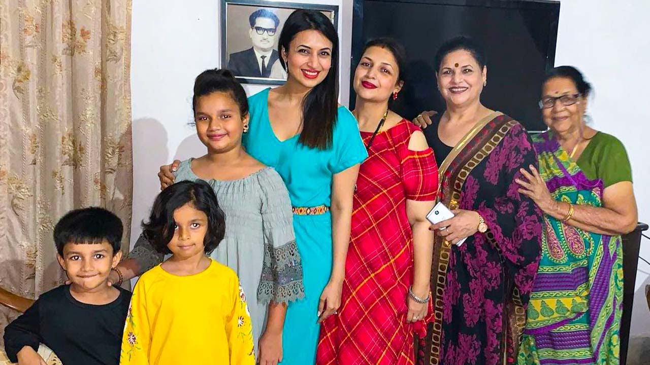Divyanka Tripathi With Granny & Sister Priyanka Tiwari, Mother Neelam Tripathi, Father Narendra