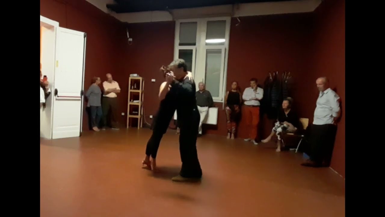 Carlos Mercado ballando con Valentina Santolini - stage a Ferrara nella Scuola TangoTe