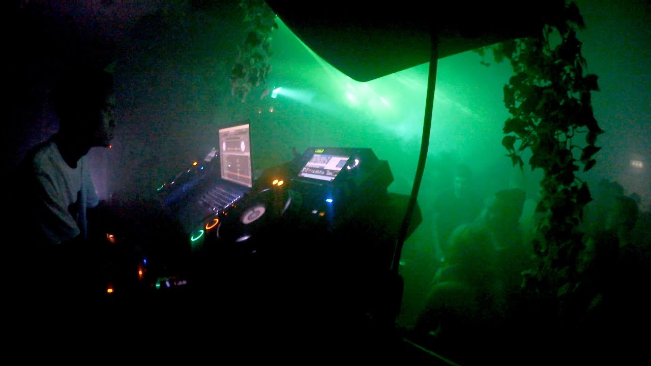 DJ TAYE TEKLIFE - HOUSE OF TRAX - HYPERDUB - JUNE 11 2015