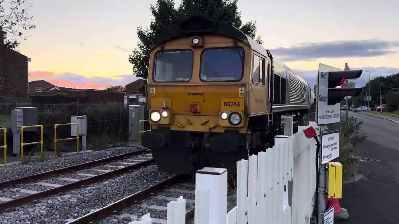 Bedlington (MWL) Foot Level Crossing (Northumberland) Wednesday 11.09.2024