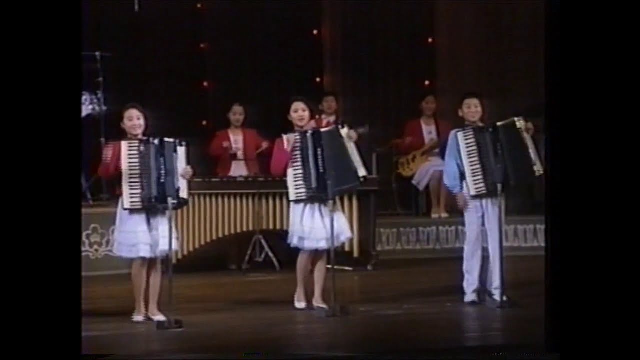 06 손풍금을 위한 경음악 &laquo;장군님 백마타고 달리신다&raquo;