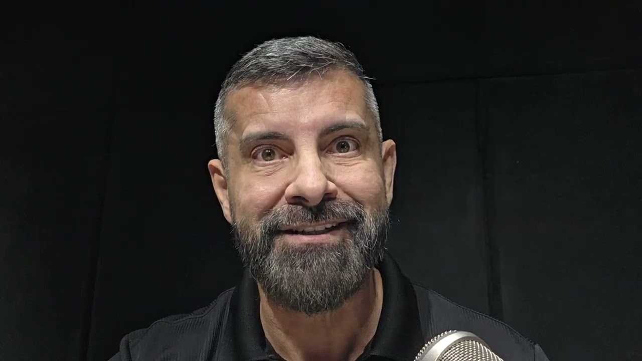 Descobri que existe uma receita de como ser feliz... vou te passar agora. 
