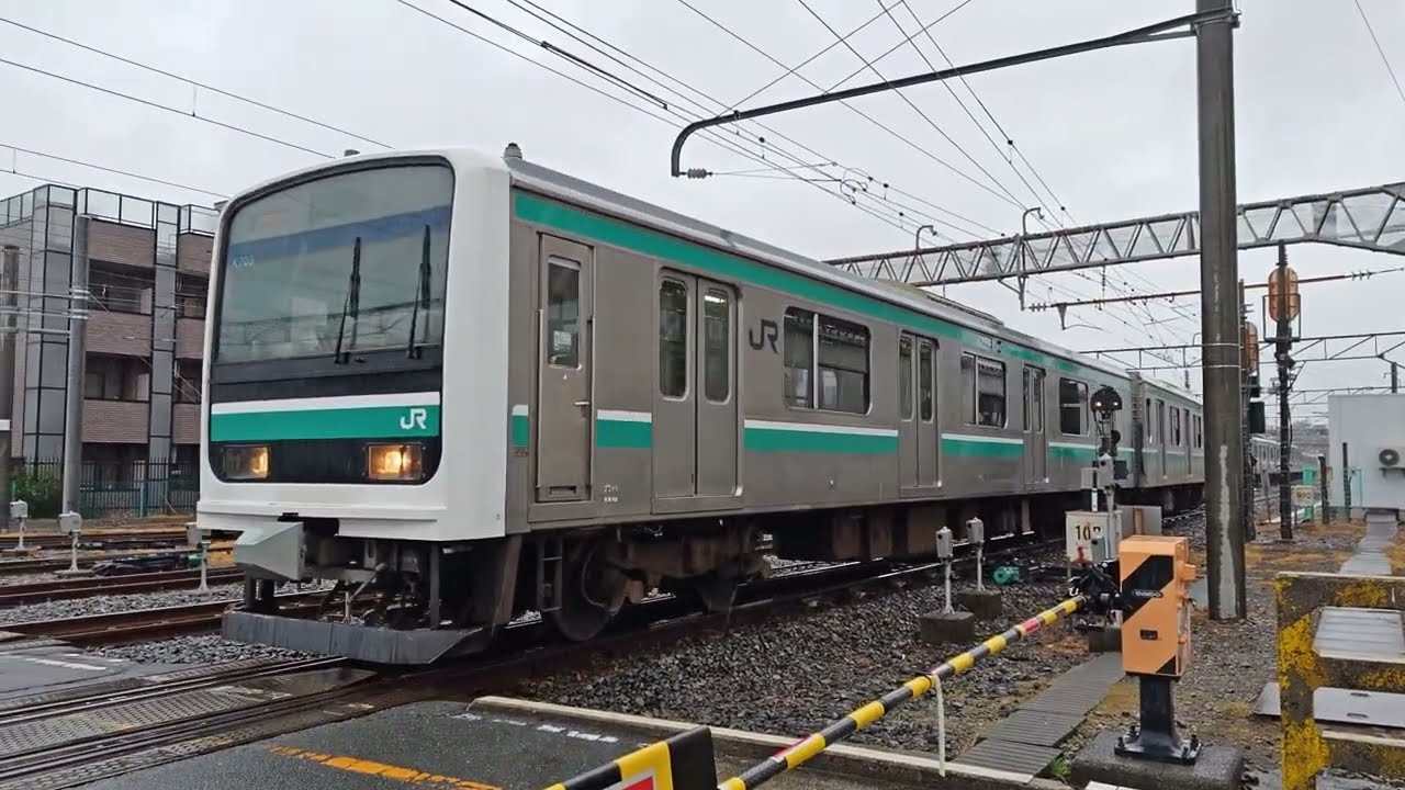 雨の中のE501系 K703編成✨ いわき発→水戸行き いわき駅に入線！