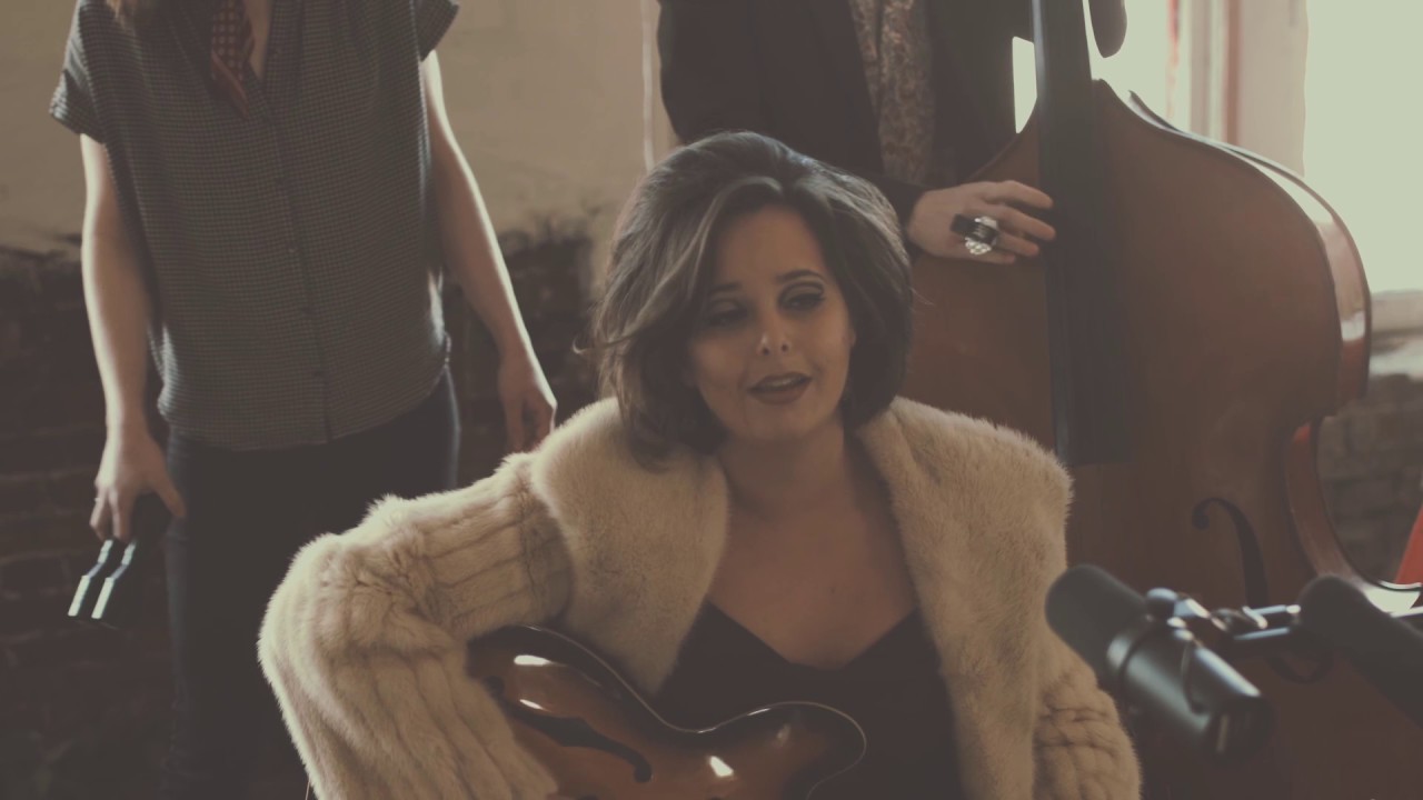 Bee Taylor - Spanish Dance Song (SomerSessions)