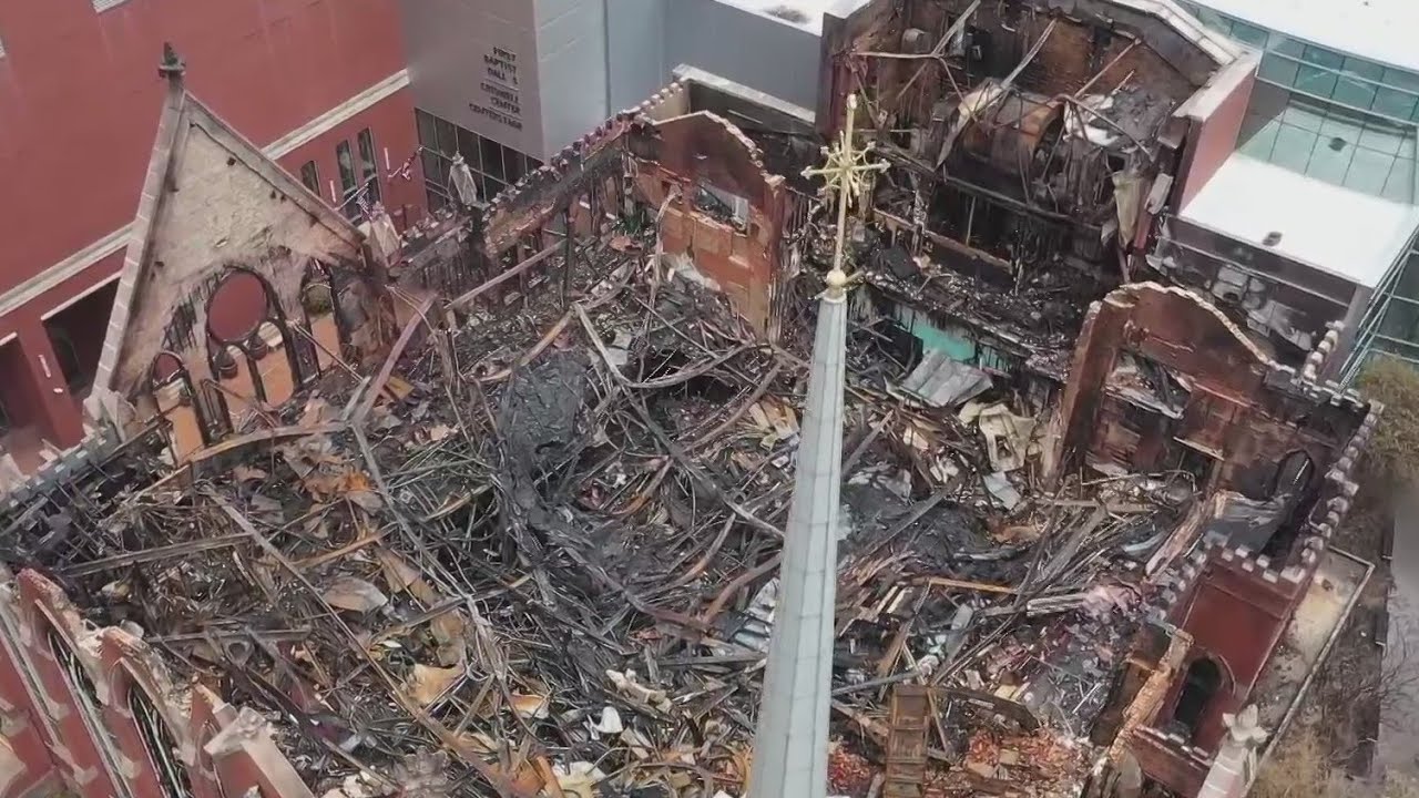 Congregation, visitors cherish memories after First Baptist Dallas Church burns in four-alarm fire