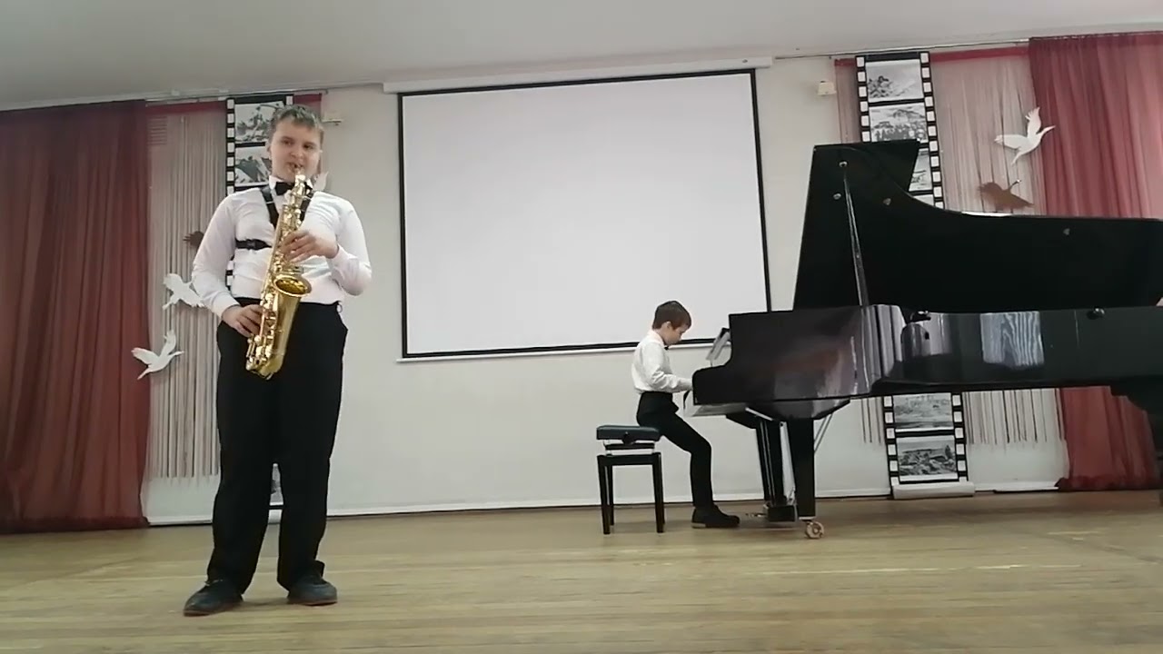 Баранов Демид (саксофон)  и Баранов Тимофей (фортепиано)