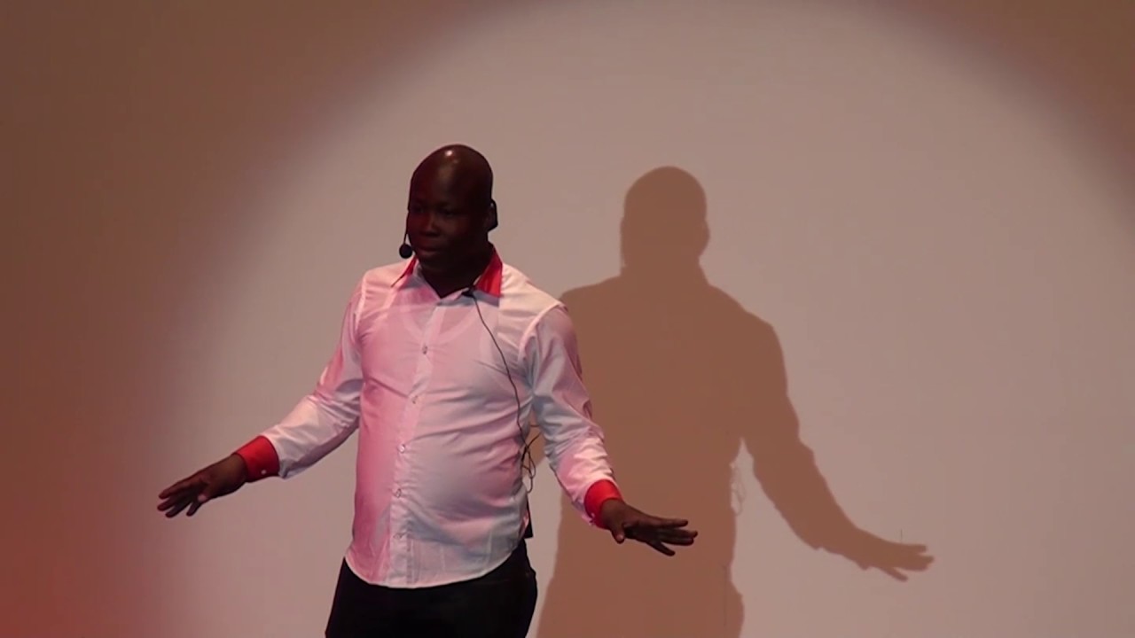 Amplifier la voix des sans voix en Cote d'Ivoire | Daouda Coulibaly | TEDxAbidjanSalon