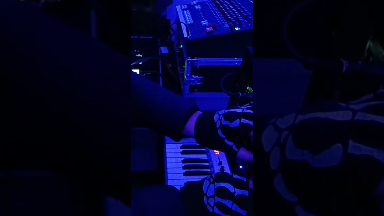 Sound experiments #jamsession #cyberpunk