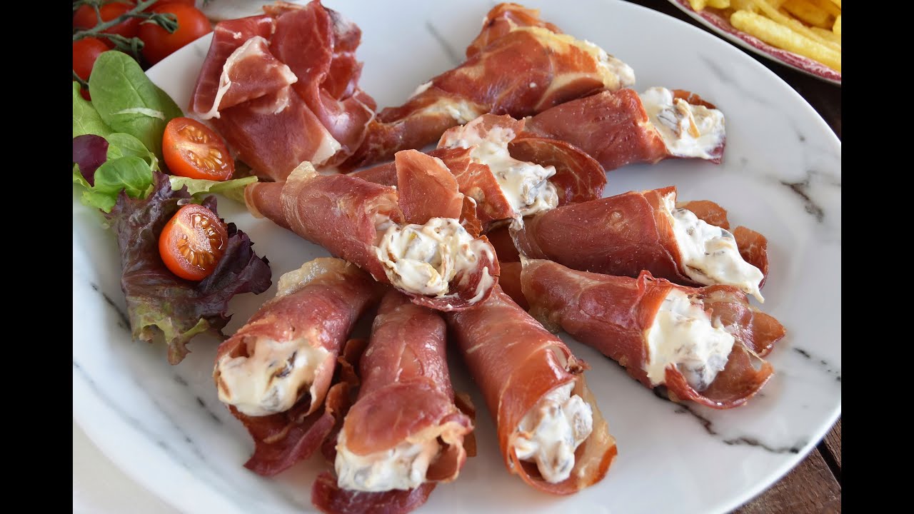 Canutillos de jamón rellenos de crema de queso y setas