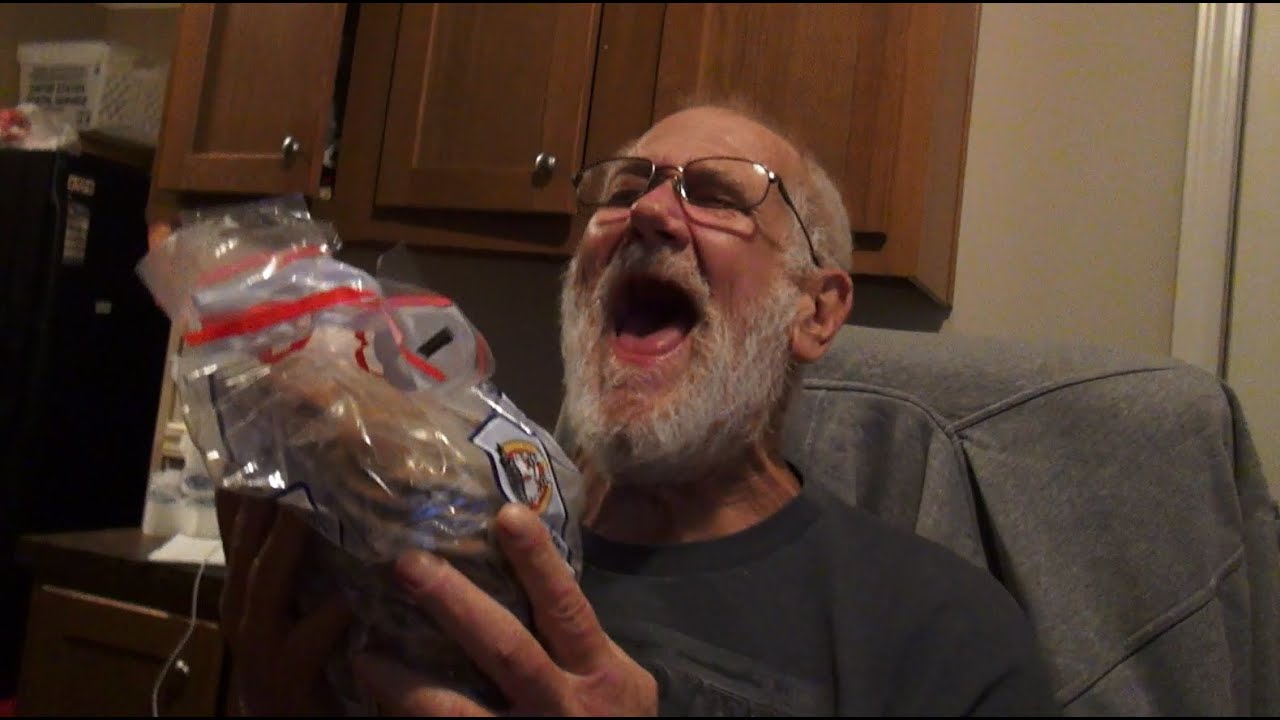 GRANDPA'S IN LOVE! (WITH PANCAKES!)