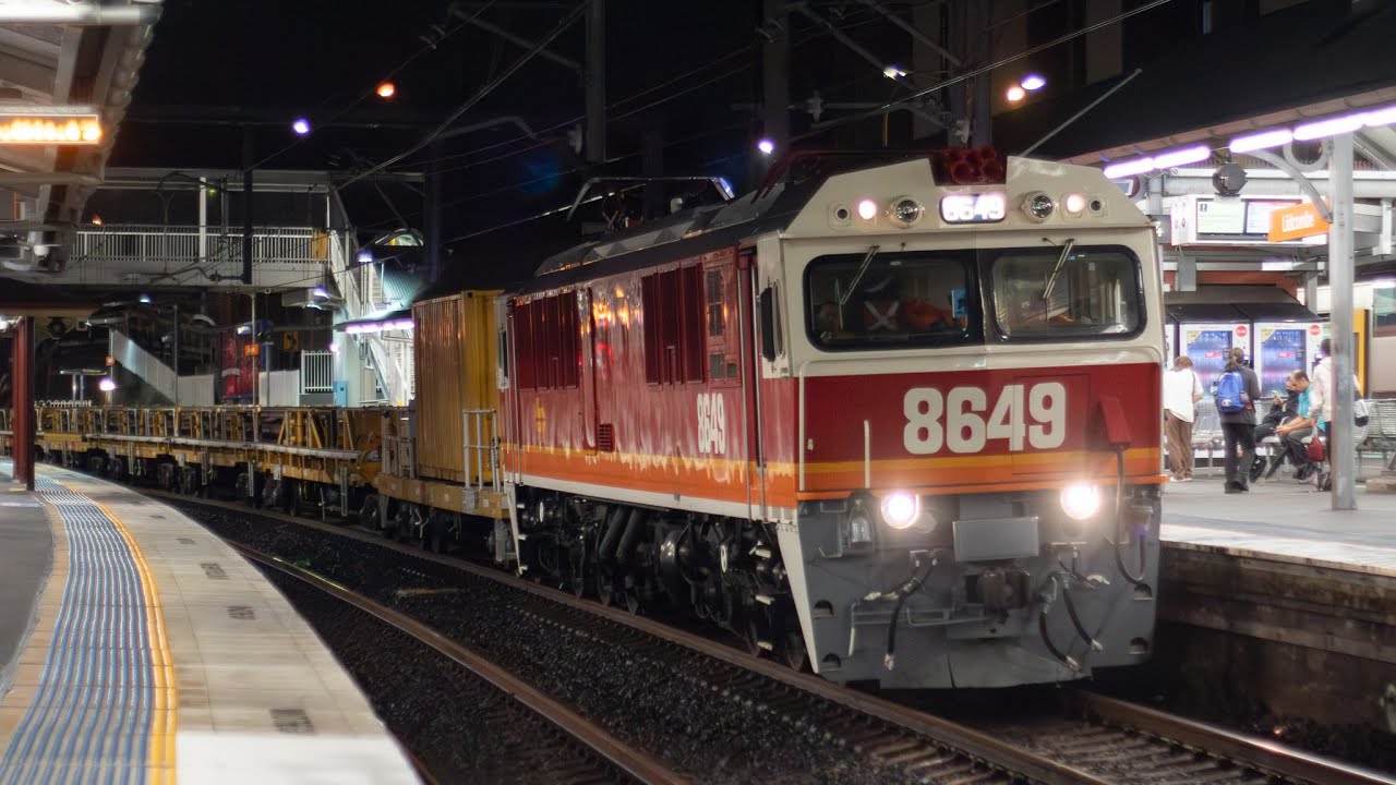 「4K60fps」Heritage Locomotive 8649 hauling the Robel Train through Lidcombe - T3 Bankstown Line