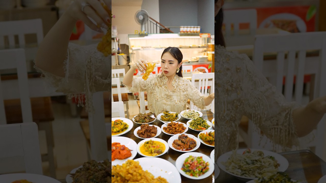 Mungkin ini makanan Manado ter-ekstrem yang pernah gue coba.. 😬