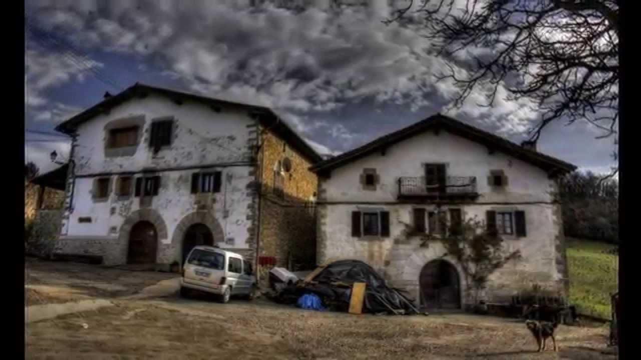 Navarra  285  AROSTEGI  valle de Atetz