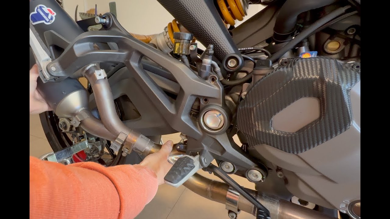 Exhaust Swap  Part 2 - Ducati Monster SP