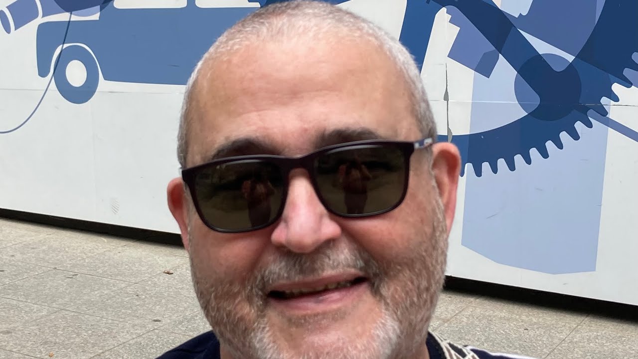 Que lo nuestro,se quede nuestro. autoría y éxito Carlos Rivera 