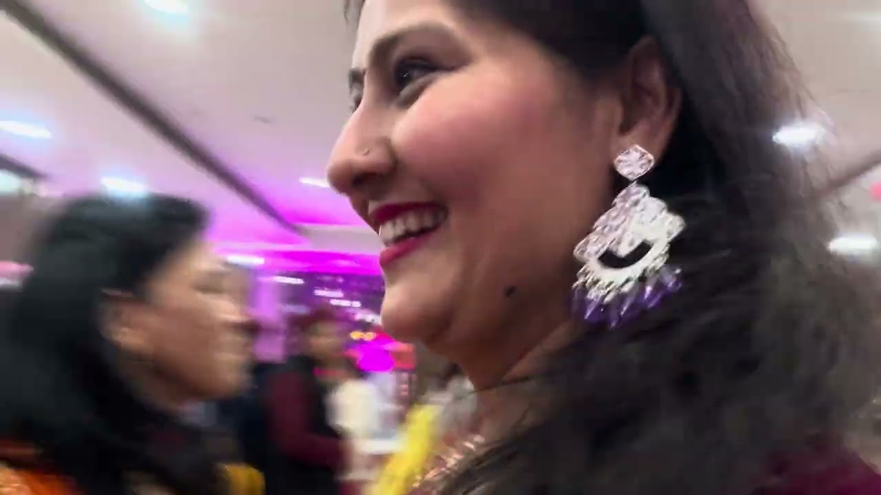 #vlog #uttrakhand #gettogether #party #pahadiculture #pahadisong #devbhoomiuttarakhand #dancinggirl