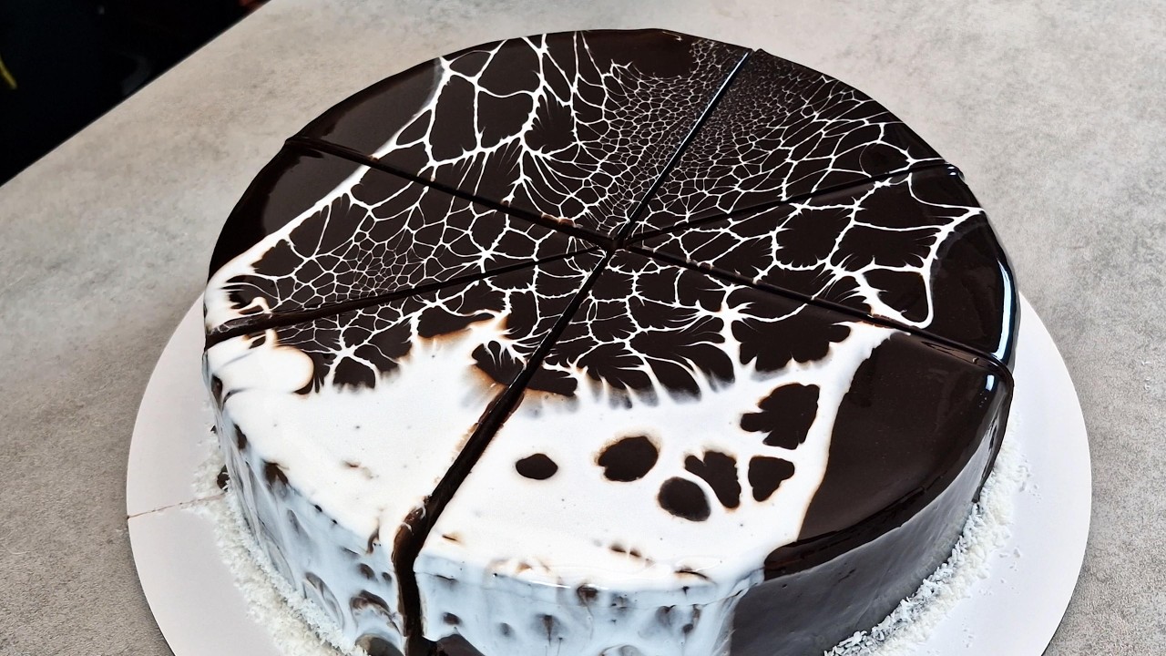 Super Moist & Fudgy Chocolate Cake | Chocolate Caramel & Mirror Glaze
