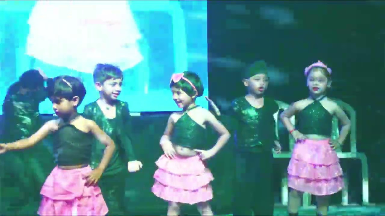Retro Dance Performance By Nersery Students At Gurunanak English High school