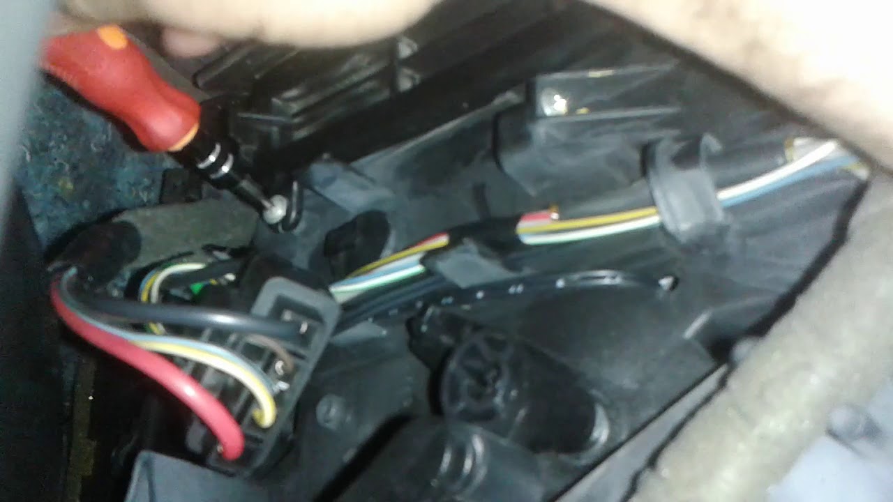 Cambio de filtro Anti polen del Aire acondicionado Fiat Siena 1.4