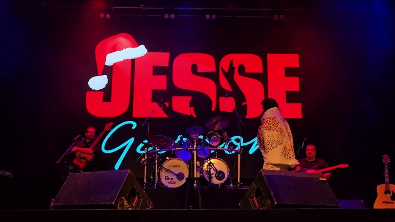 Jesse Garron Performs Elvis' Can't Help Falling in Love Live