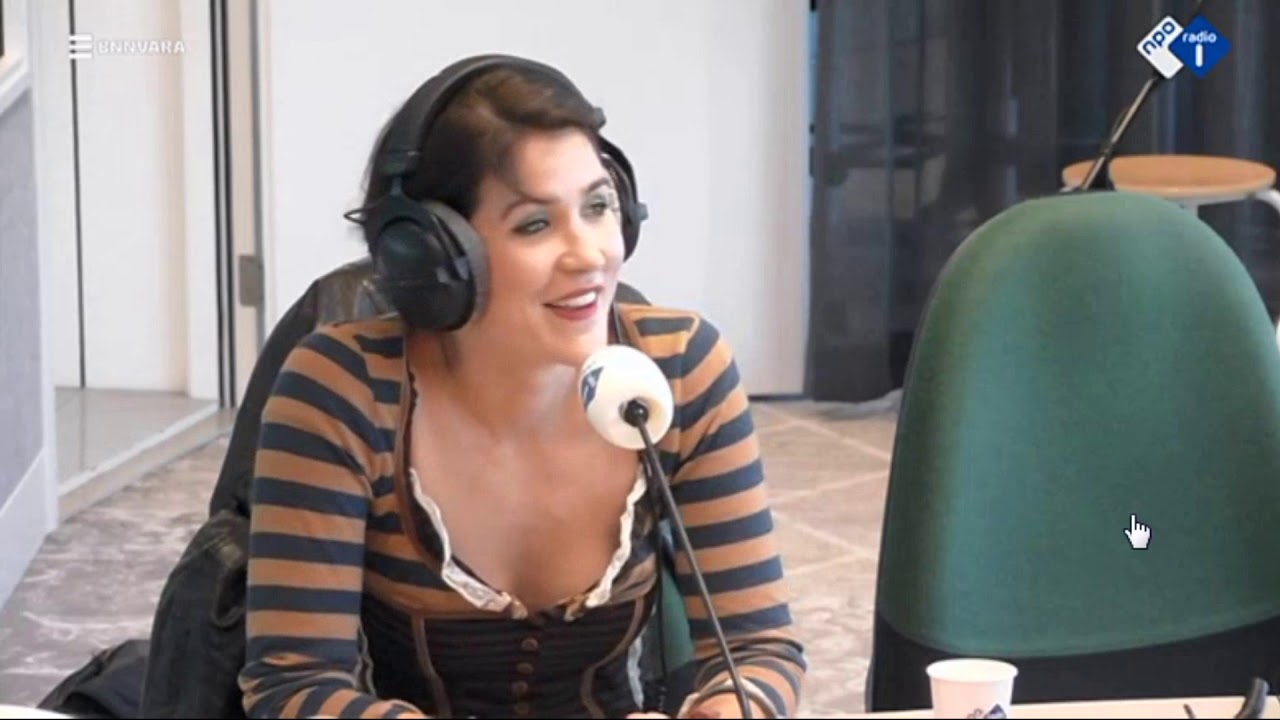 Interview Sarah Blom 'Jij bent toch mijn dochter?' Nieuws BV Radio 1