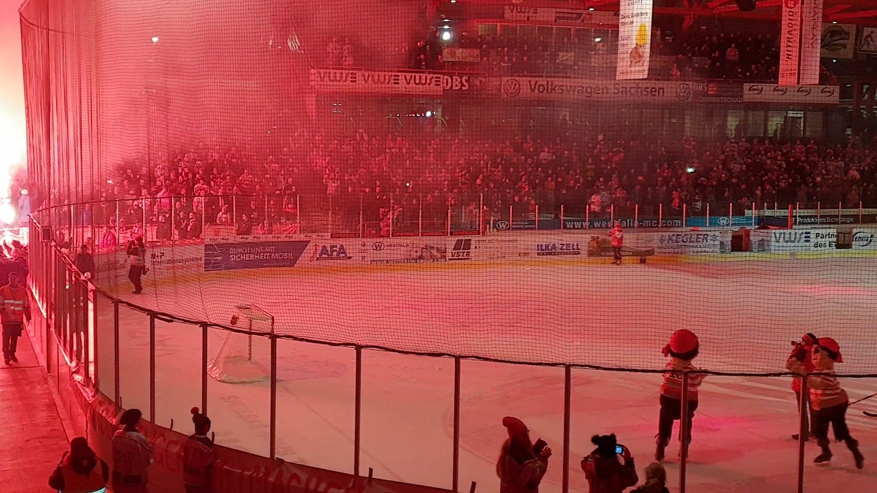 Eispiraten Crimmitschau vs. Dresden