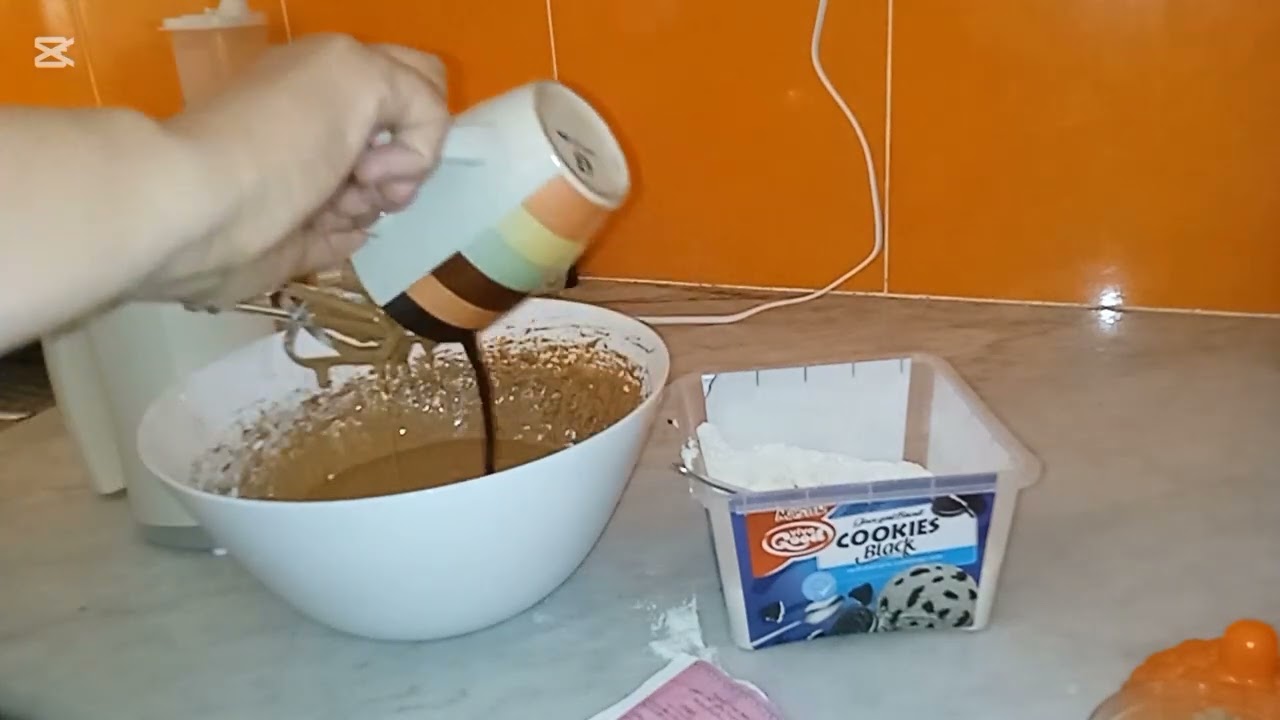 كيكة خفيفة و بنتها هبال وبطريقة ولا اسهل🎂🥧