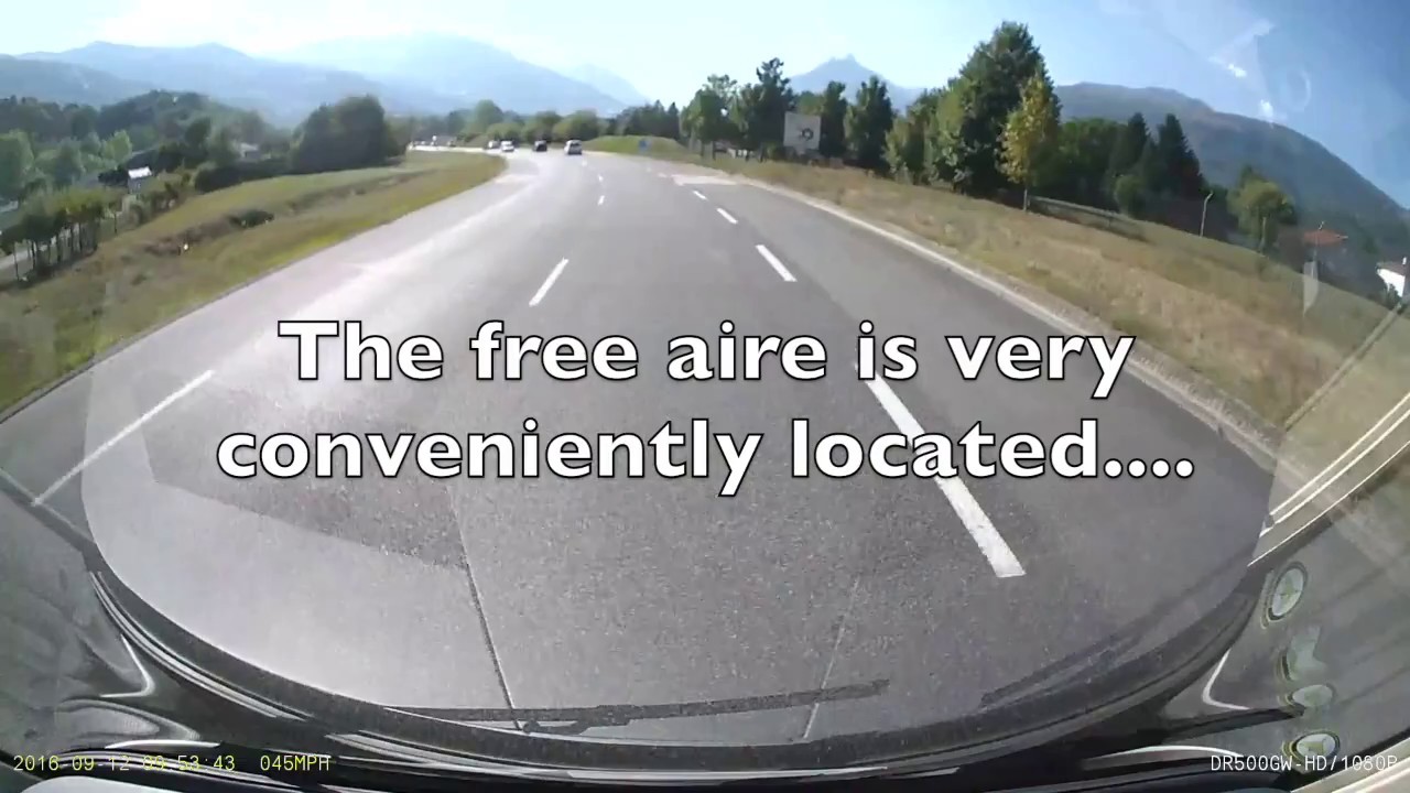 Argel&egrave;s-Gazost Aire de Camping-Car