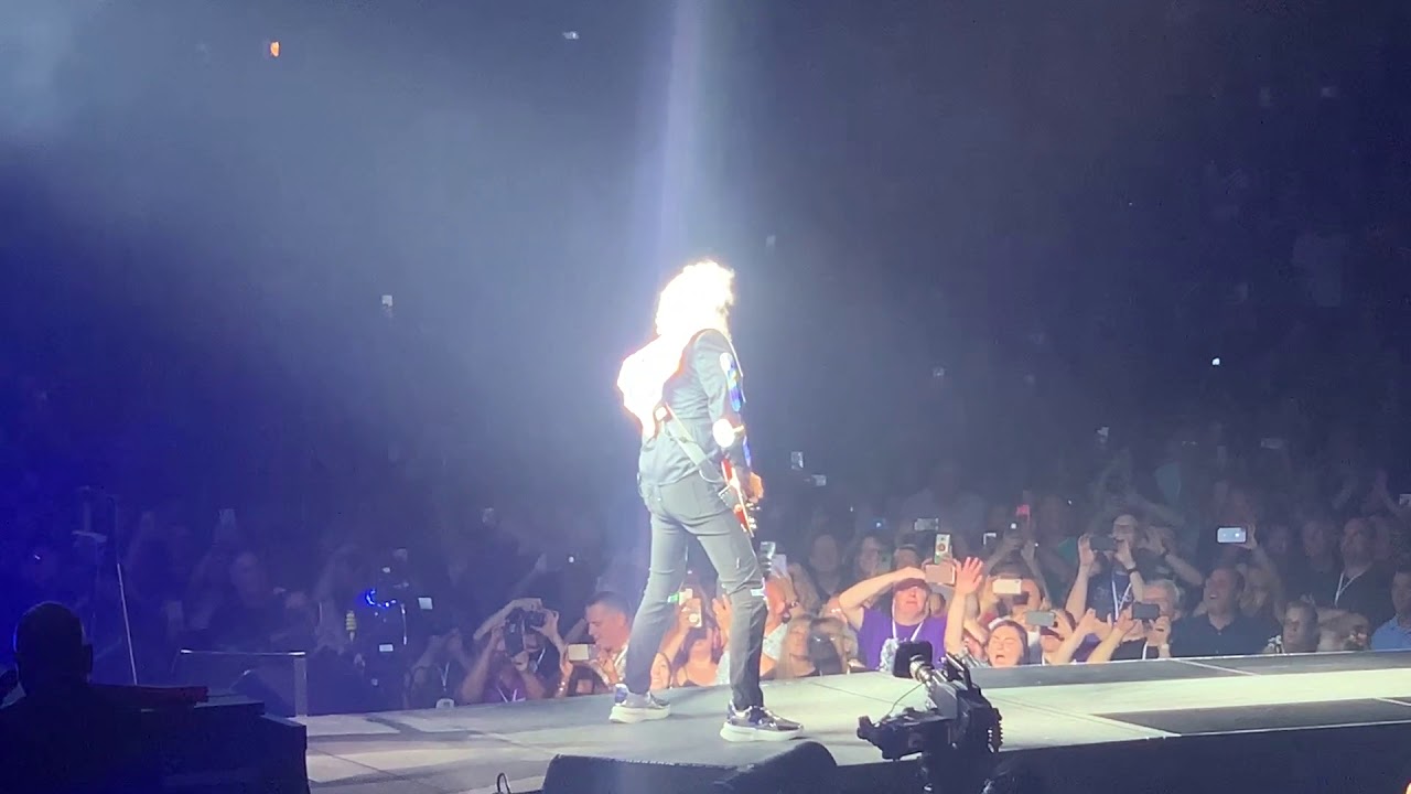 Queen and Adam Lambert Bohemian Rhapsody at United Center in Chicago 8/9/2019