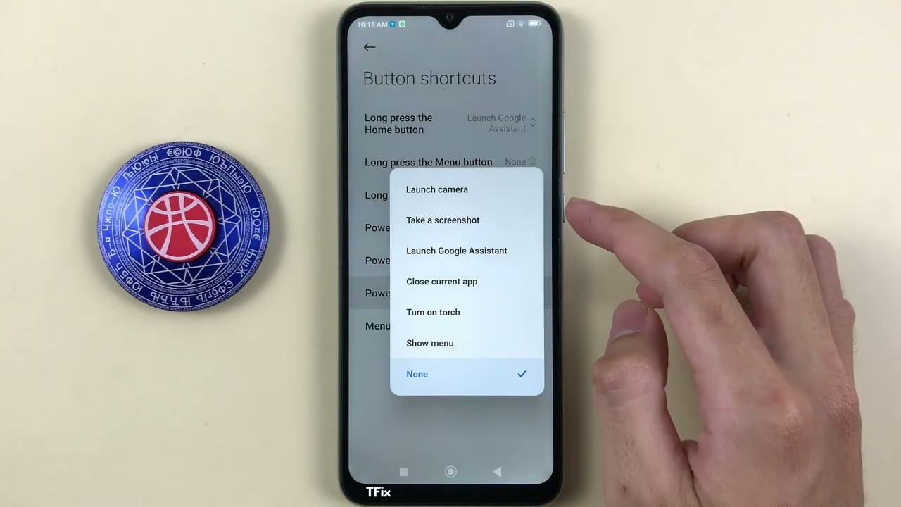 Нажмите кнопку питания + кнопку «Назад», чтобы сделать снимок экрана на Xiaomi Redmi 10C под упра...