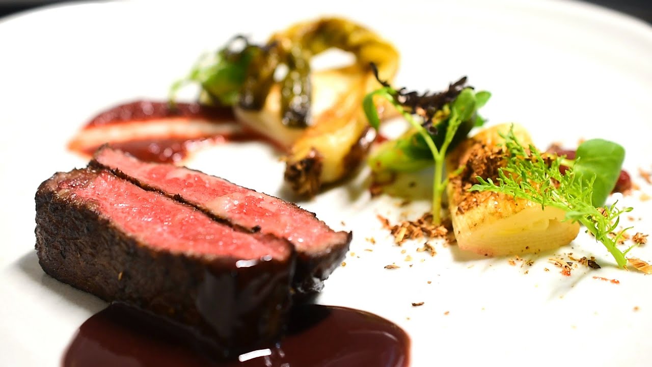 【牛肉ステーキ　赤ワインソース】記念日やクリスマスディナーにオススメ『解説動画』