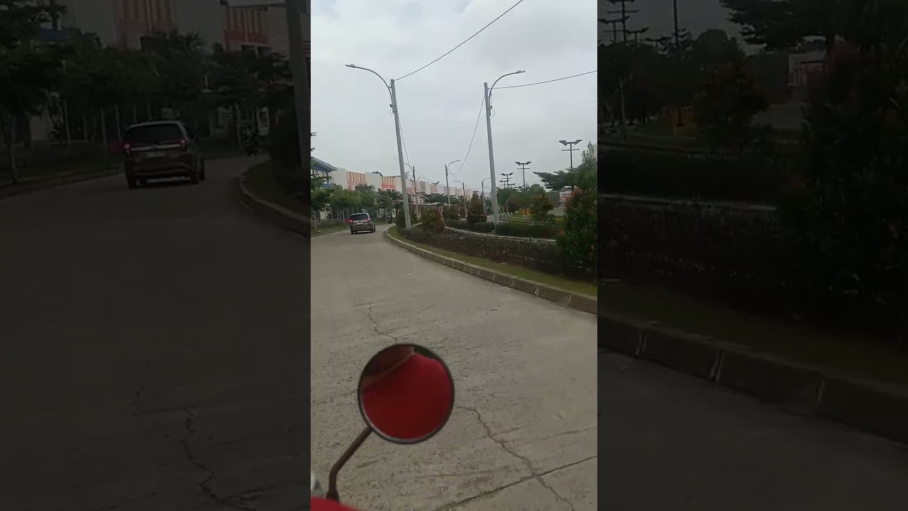 Jln,, keliling kampung halaman 