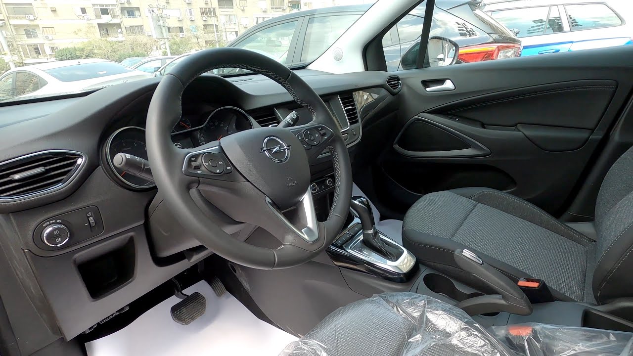 Обзор экстерьера и интерьера Opel Crossland 2022 Facelift Topline