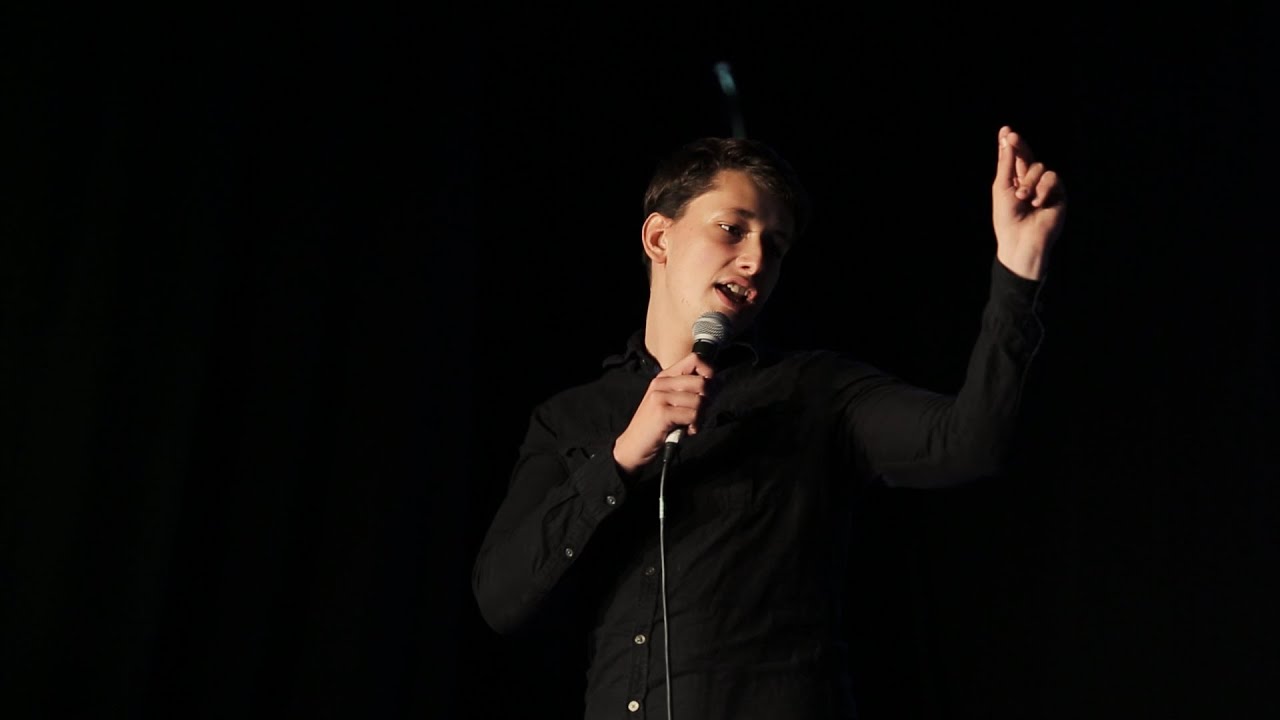 Elliot Steel competes for Magners New Comedy Act 2015