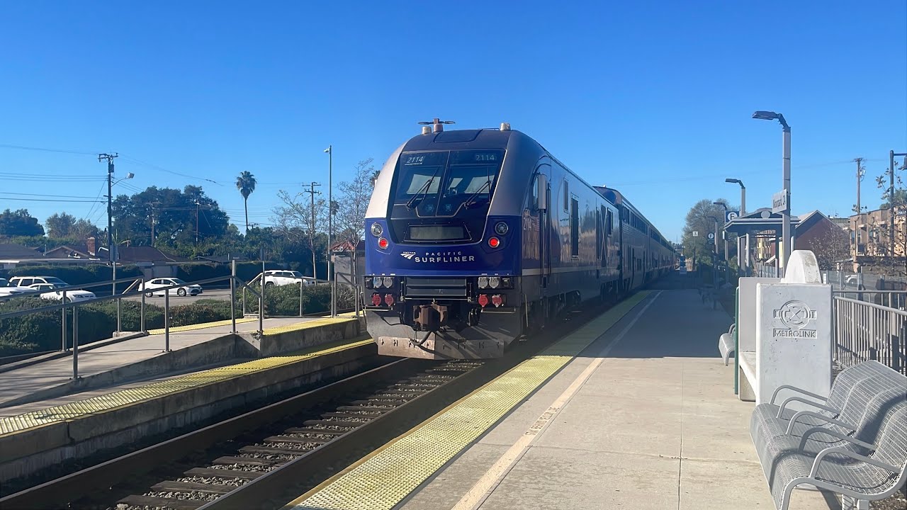 Cold 🥶 Morning trains in MOORPARK (last train 🚂 video of 2025)