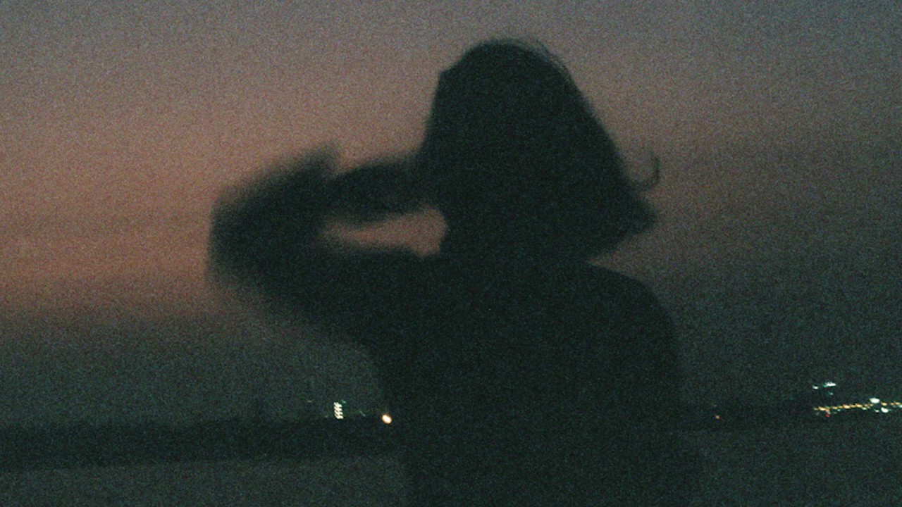aLone // Show Me