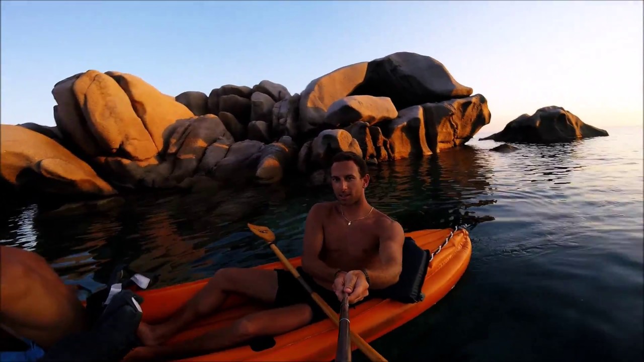 Pagaiare al tramonto a Capo Testa