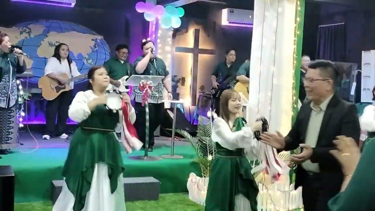 Ibadah Malam Natal di gereja Megah ria. Di malam 2025