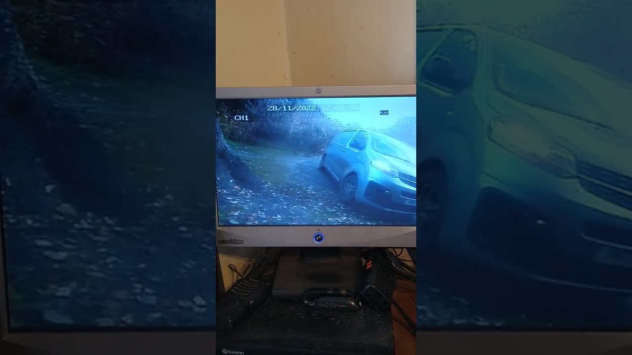 Amazon delivery driver urinating outside customers gate