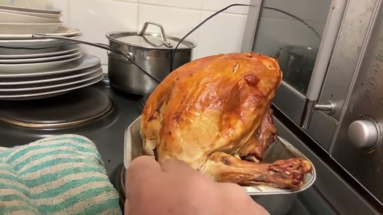 seasideMARK drops a turkey while trying to carve it