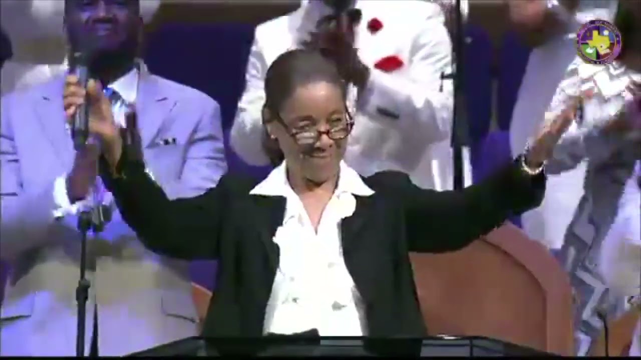 Evangelist Joyce Rodgers closing COGIC PRAISE BREAK 