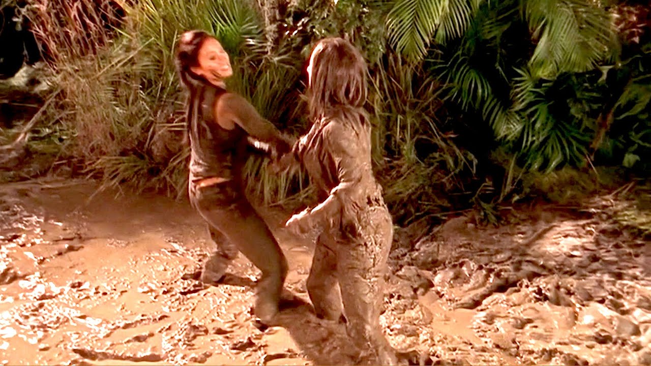 Sydney Fox vs. Turley [Relic Hunter - S1E07 - 