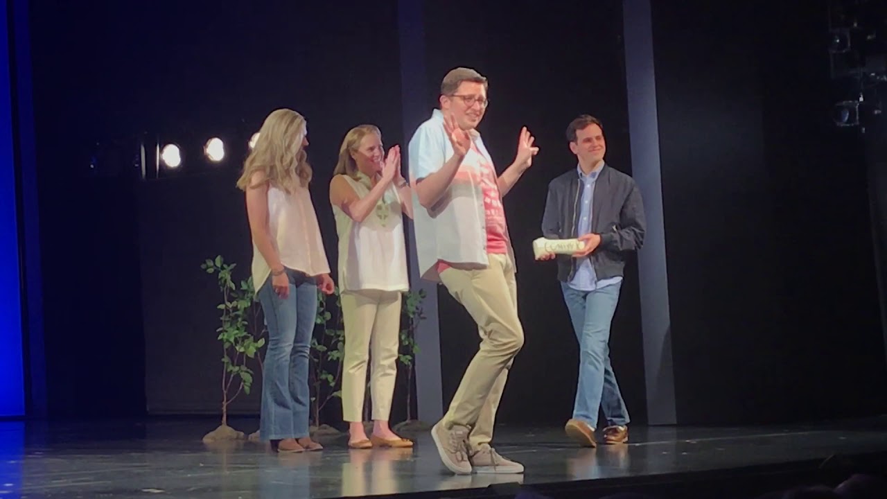 Laura Dreyfuss and Will Roland host the Dear Evan Hansen Broadway Cares curtain call 3/18/18
