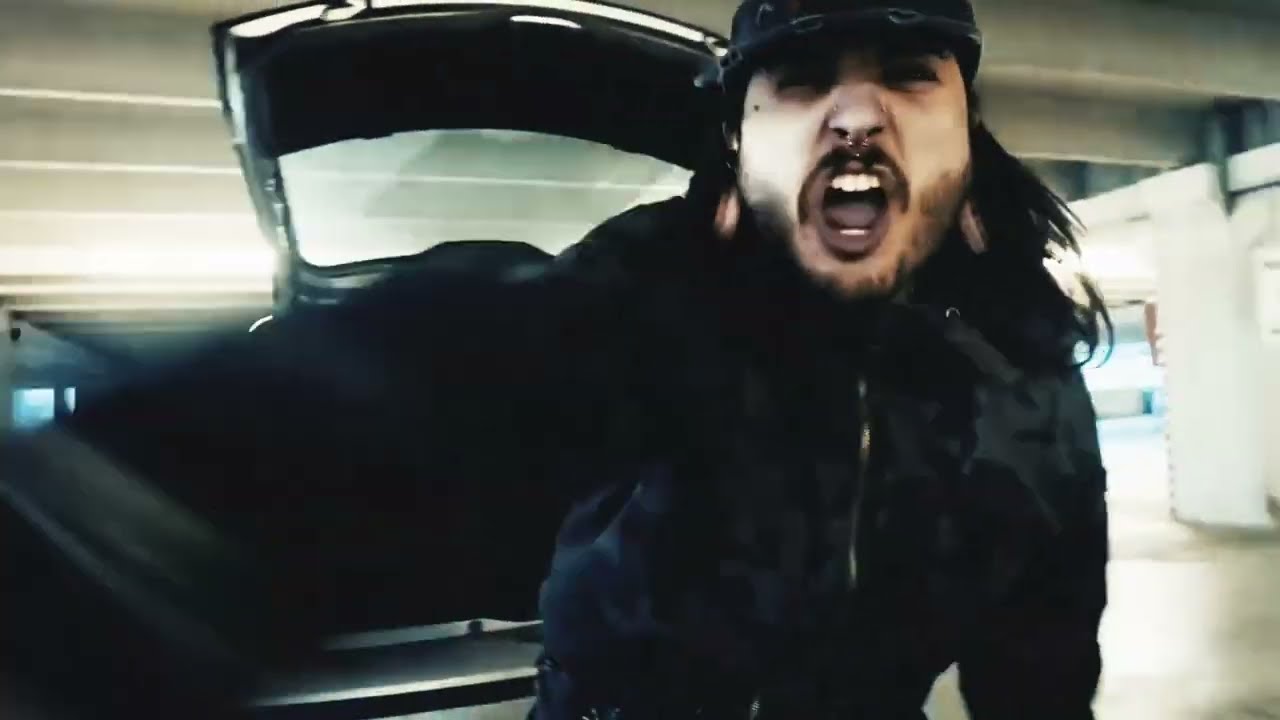 Bowie - Guiron (feat. Slug Gore) OFFICIAL VIDEO