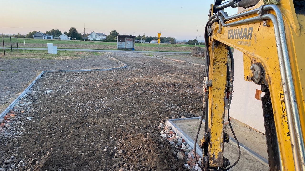 Równanie działki Yanmar SV26 powertil