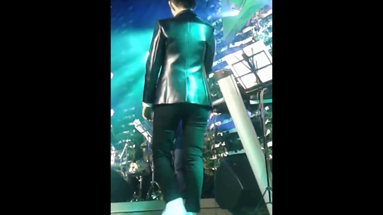 Vũ Cát Tường - Đông & Hẹn yêu - Minishow Trixie Lounge 04/11