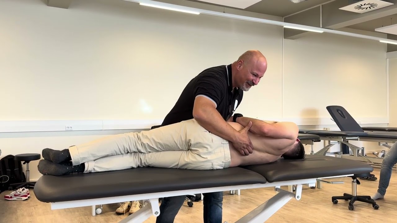 HVLA of the lumbar spine for an opening pattern (locking technique)