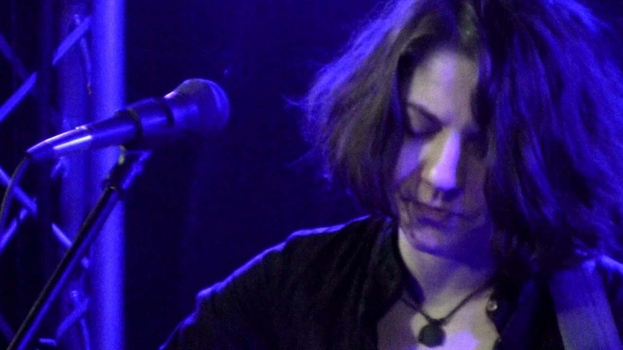 Агата Вильчик || летел и таял (Л. Фёдоров) || Киев, Бочка (30.12.2016)